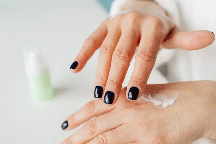 Collagen Hand Cream: A Plain-English Guide for 2026