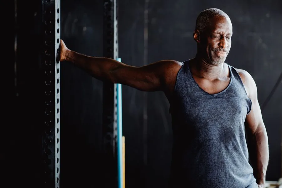 Muscle Charge Review: 7-15 minute daily workouts for men over 40, no gym required